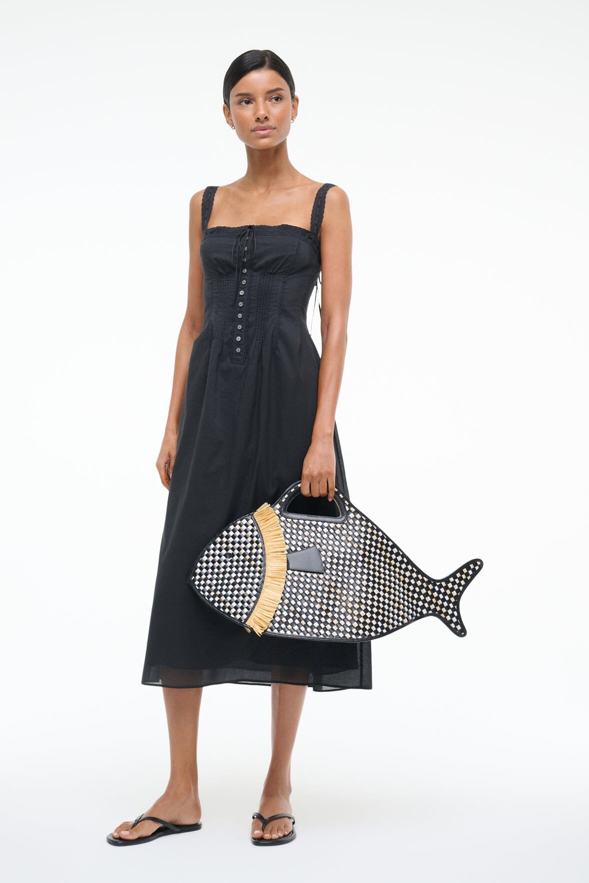 Victorian-Inspired Matilde Black Dress with Lace Details