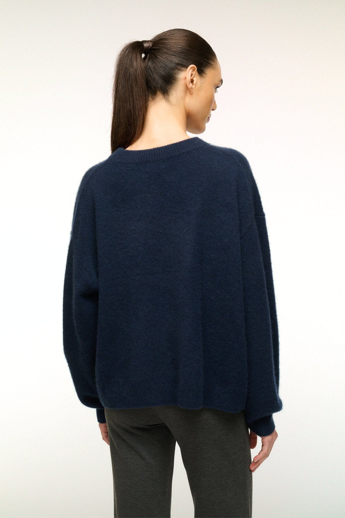 Serrano Relaxed Cashmere Sweater in Navy | 100% Cashmere Crewneck